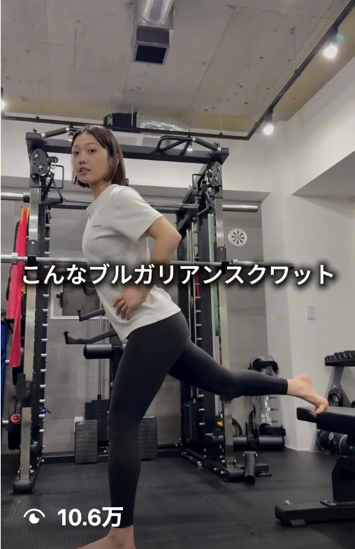 【足幅のNGとOK】