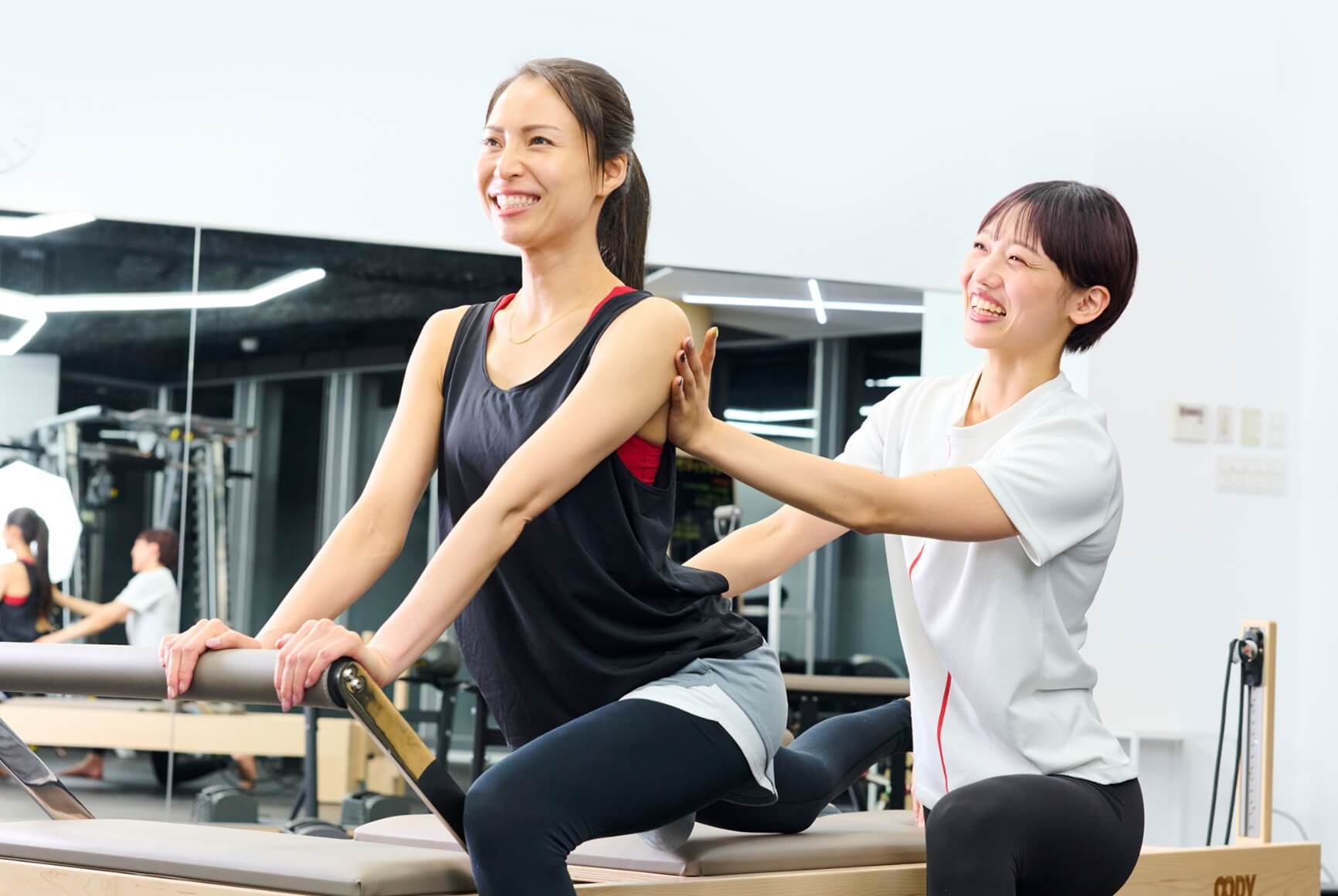 /images/pilates/pic_training_kichijoji.jpg />
        </div>
        <div class=